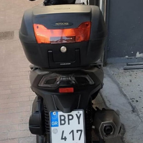 Kymco Agility 300 2020 used in excellent condition
