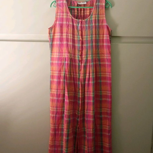 Richards dress used, 100% cotton sleeveless, pink-orange gingham