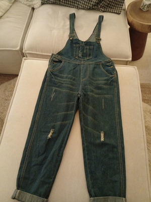 Jean overalls like new, size Large fits Medium or Small