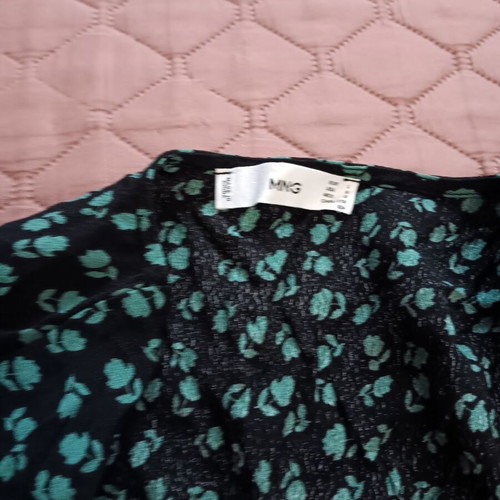 Maternity clothes like new, pack of 2, white and green