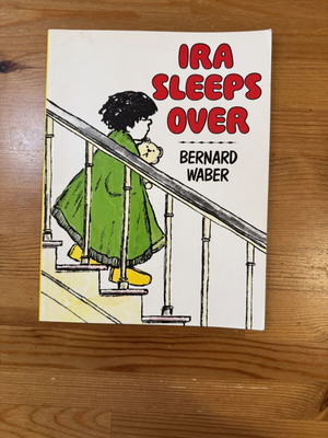 Ira Sleeps Over English children's book like new