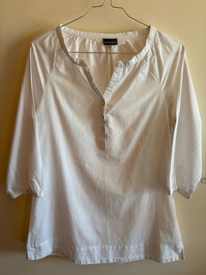 White cotton women's shirt like new, size M