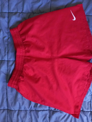 Μαγιό Nike μεταχειρισμένο κόκκινο για αγόρια 12-13 ετών XS