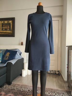 Ferre dress blue like new, elastic size M