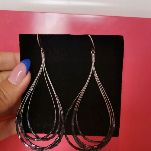 Handmade hanging earrings like new with black beads