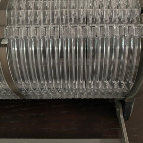 Mechanical CD and DVD organizer like new, holds up to 60 discs