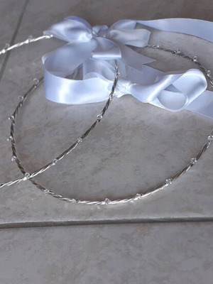 Wedding crowns like new