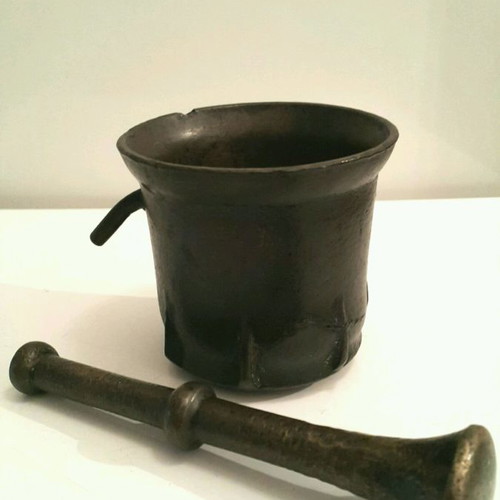 Bronze mortar used vintage, height 11cm