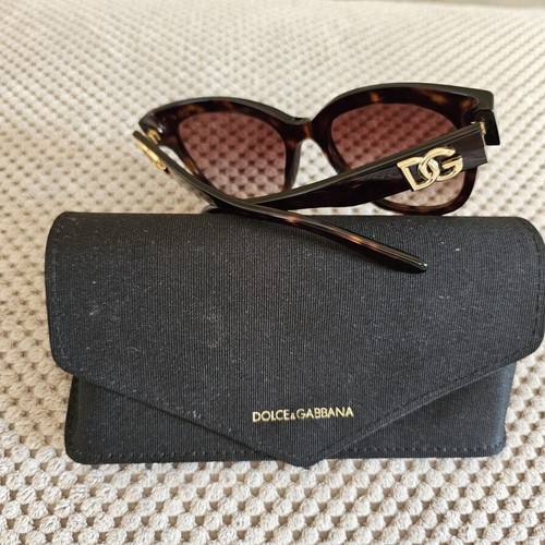 Dolce & Gabbana Cat Eye Sunglasses like new, brown acetate frame