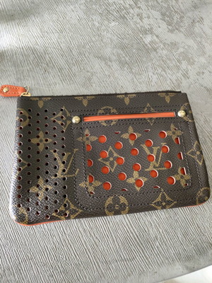 Louis Vuitton монограм Perfo Pochette Plat pouch нов, оранжев