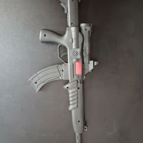 Plastic toy guns used, 2 pieces with accessory