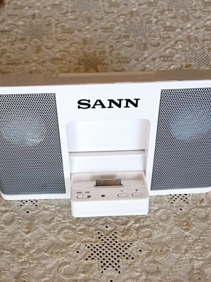 SANN Universal Portable Speaker with Batteries & USB, iPod Dock