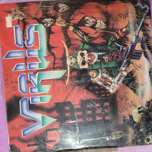 Virus vinyl used in very good condition