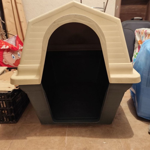 Dog house large used with green base 97x74x74 cm