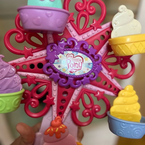 My Little Pony Ferris Wheel vintage toy like new with music and lights