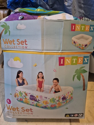 Intex Kids Square Inflatable Pool 340lt, like new, white