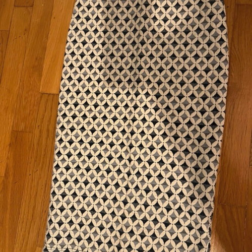 Zara fitted skirt like new, gray and blue, size S