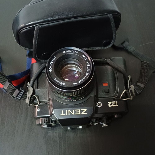 Zenit 122 camera with case and Hama strap used, very good condition