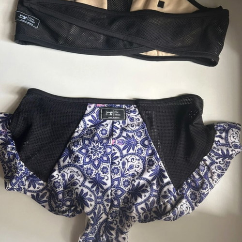 Chic Mess bikini size M like new, black and blue