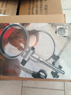Stand magnifier like new, large