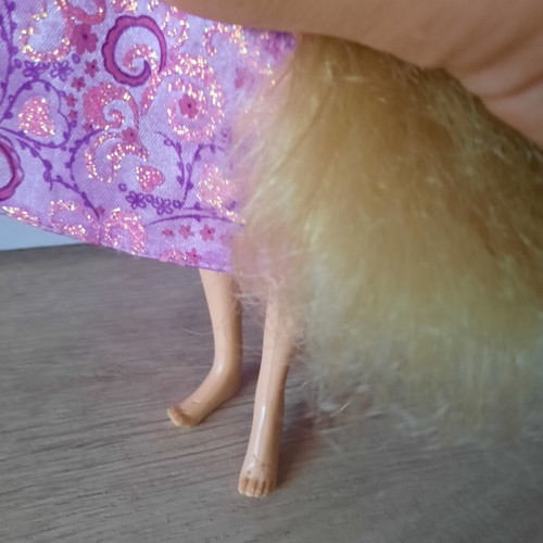 Rapunzel Disney Store doll used, classic old edition