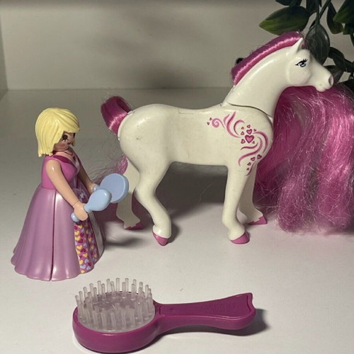 Playmobil 6166 Princess Rosalia with Horse in good condition