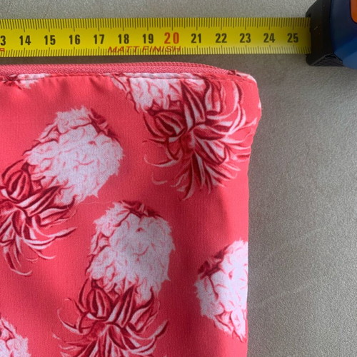 Pretty Me pink pineapple pouch makeup bag like new
