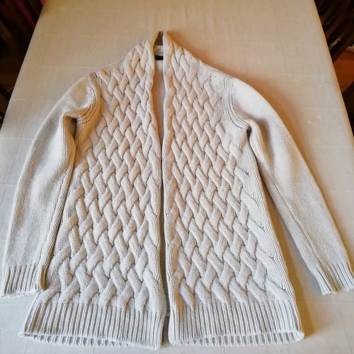Massimo Dutti cashmere cardigan beige like new, size M