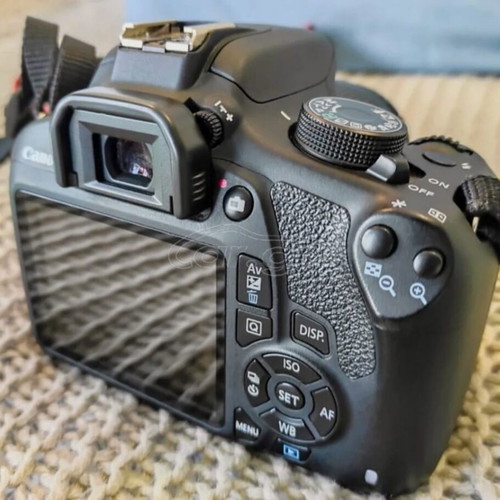 Canon EOS 1200D DSLR Camera Kit 18-55mm lens like new