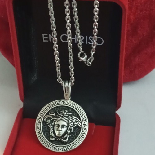 Silver 925 Medusa Necklace like new
