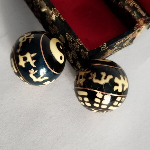 Baoding Chinese Balls used with metal plate and case