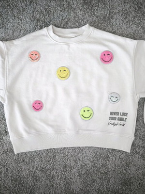 Zara Smiley World sweater size 164cm like new