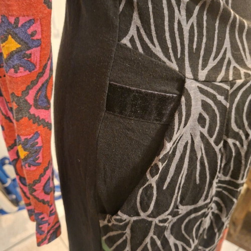 Desigual dress size M like new, multicolor with black velvet belt