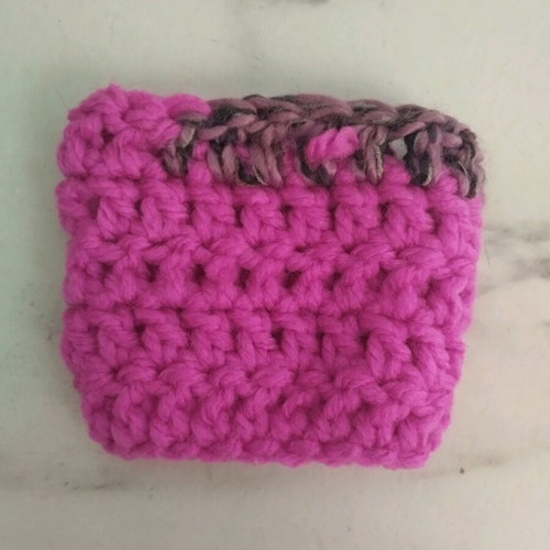 Knitted hot drink protector new