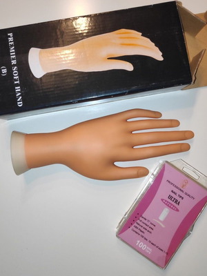 Practice hand for manicure new with 100 nail tips gift
