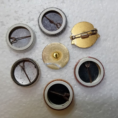 Olympiakos Set of 7 Used Collectible Pins and Buttons