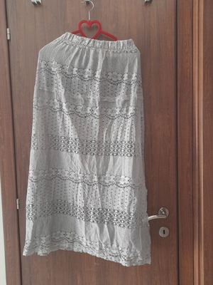 Attrattivo long skirt with side slit, gray