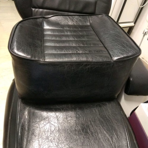 Pediatric dental seat used for dental chair