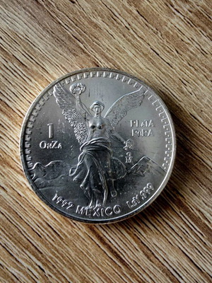 Mexican Libertad 1992 used, 31 grams pure silver coin