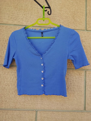 Only blue short sleeve top, size M