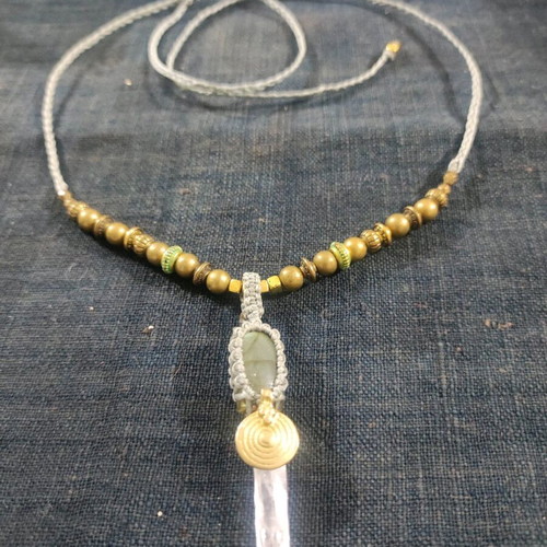 Macrame necklace new with labradorite and metal elements