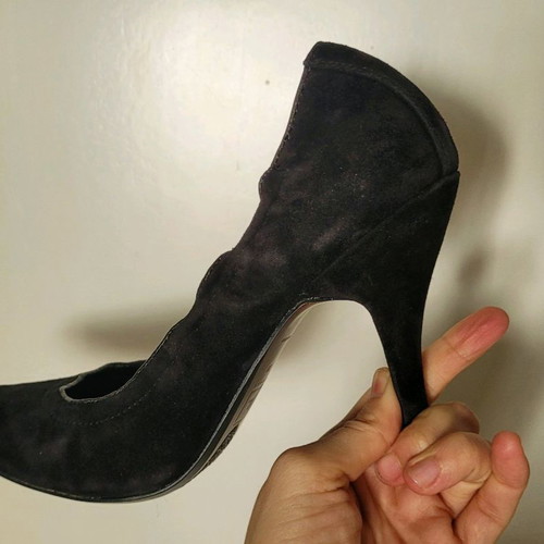 Logan pumps used, Italian leather suede, size 39, black