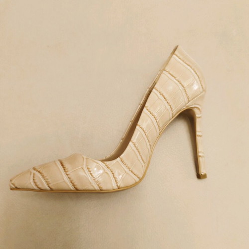 Beige croco pointed pumps new with 10 cm heel