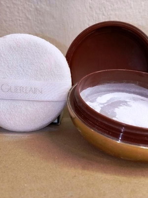 Vintage Les Voilettes powder box by Guerlain used