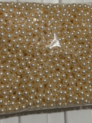 Пластмасови PVC перли 8 мм бежово, 100 гр