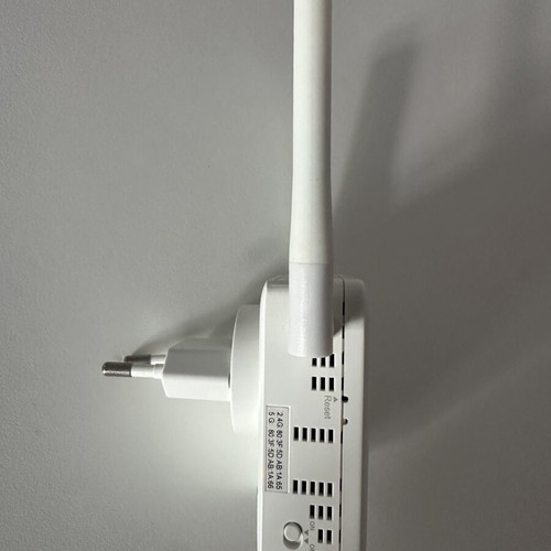 Turbo-X WLR-750 WiFi repeater