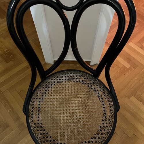 Classic wooden chairs used, pack of 3 pieces