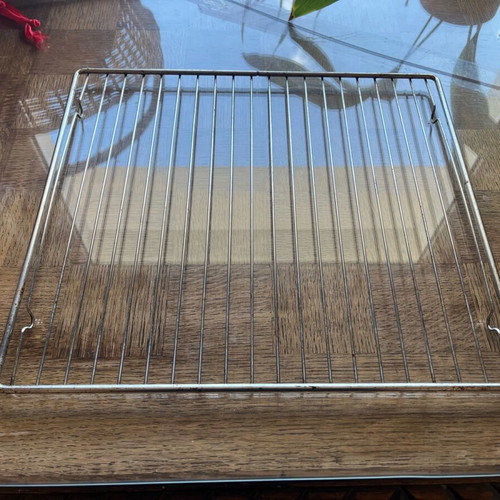 Oven trays and grill used, set of 4 pieces