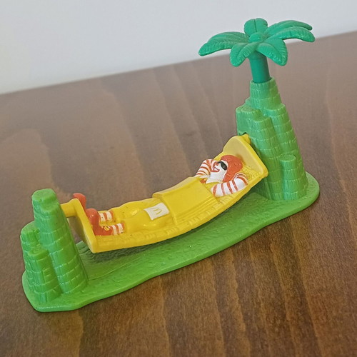 Ronald McDonalds figure 1996 like new, rare