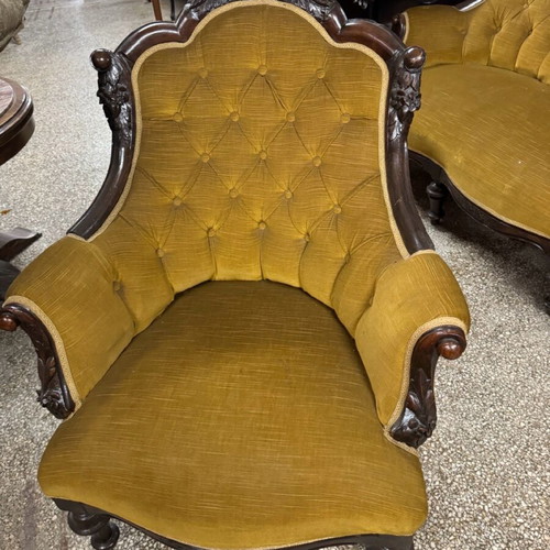 Victorian living room set used with two armchairs and 3-seat sofa